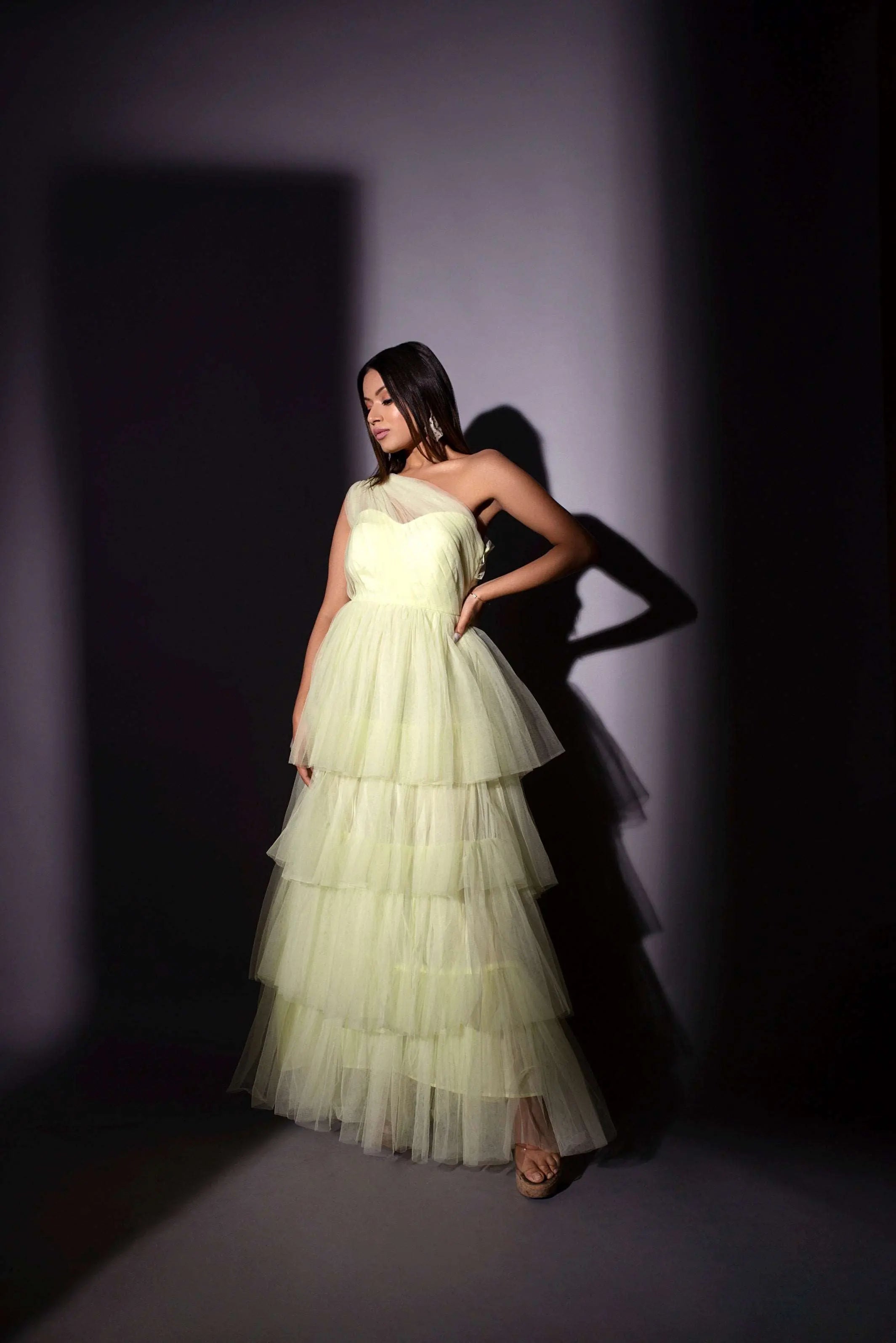 One shoulder tulle dress glamfe